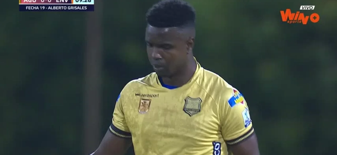 Pérez desperdició la opción más clara de gol para Águilas