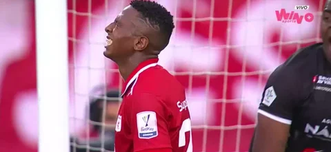 Mena desperdició otro gol para aumentar la diferencia con Pasto