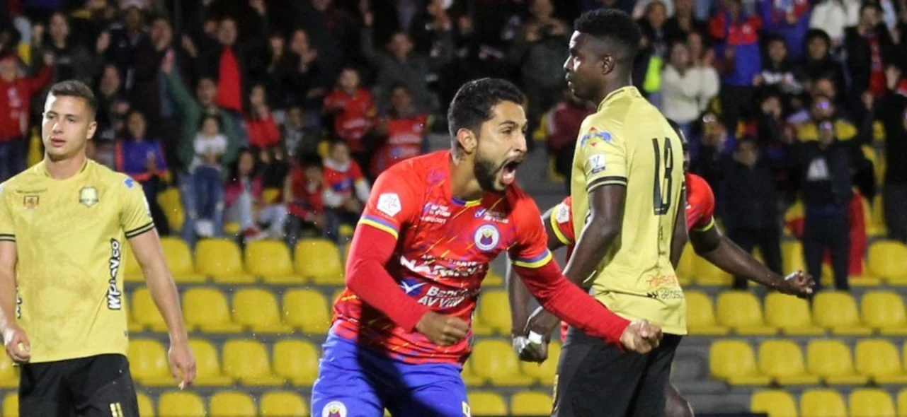 Pasto se convirtió en el primer clasificado | Foto: VizzorImage / Leonardo Castro