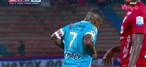 Medellín y Jaguares empatan sin goles.