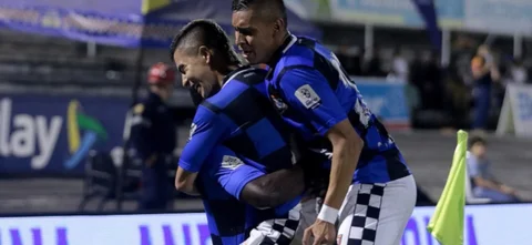 Triunfo de Boyacá Chicó 0-2 sobre Huila -VizzorImage / Sergio Reyes