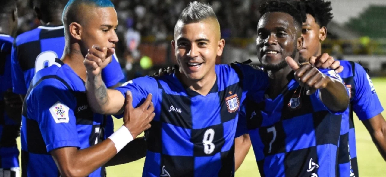 Victoria de Boyacá Chicó 1-0 sobre Huila - VizzorImage / Edward leguizamón