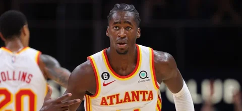 El novato A.J. Griffin anotó 24 puntos saliendo de la banca / AFP