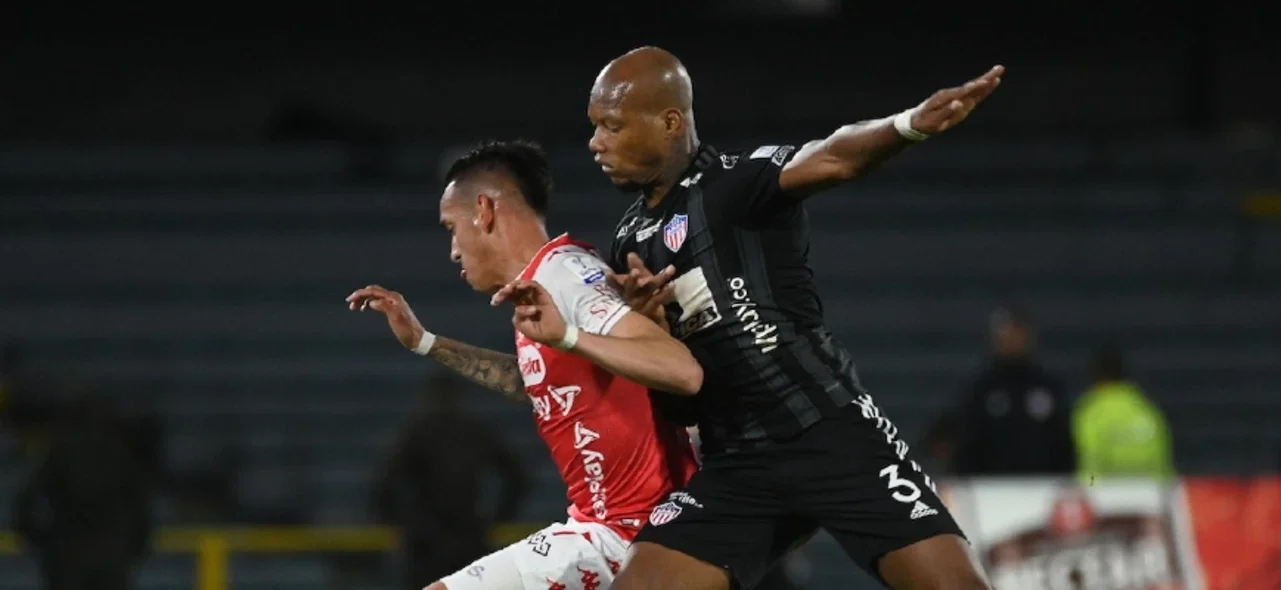 Junior vs. Santa Fe - Foto: VizzorImage/ Samuel Norato