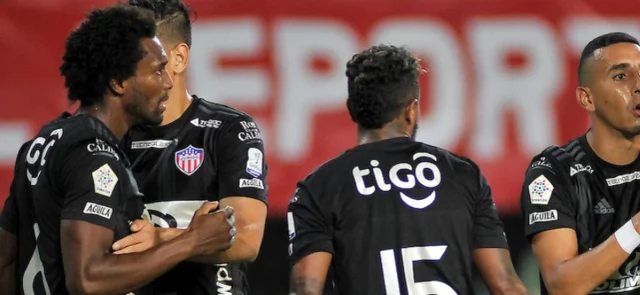 Junior - Foto: VizzorImage/ Ricardo Vejarano