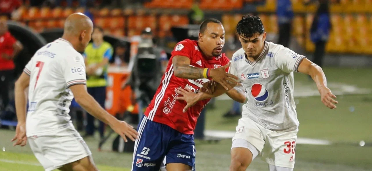 América recibirá a Medellín por liga. Foto: VizzorImage / Donaldo Zuluaga