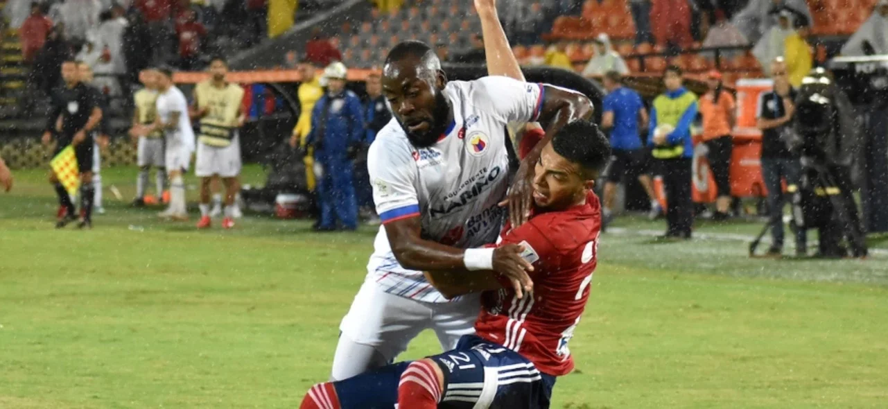Medellín vs. América - Foto: VizzorImage/ Daniel Gallo