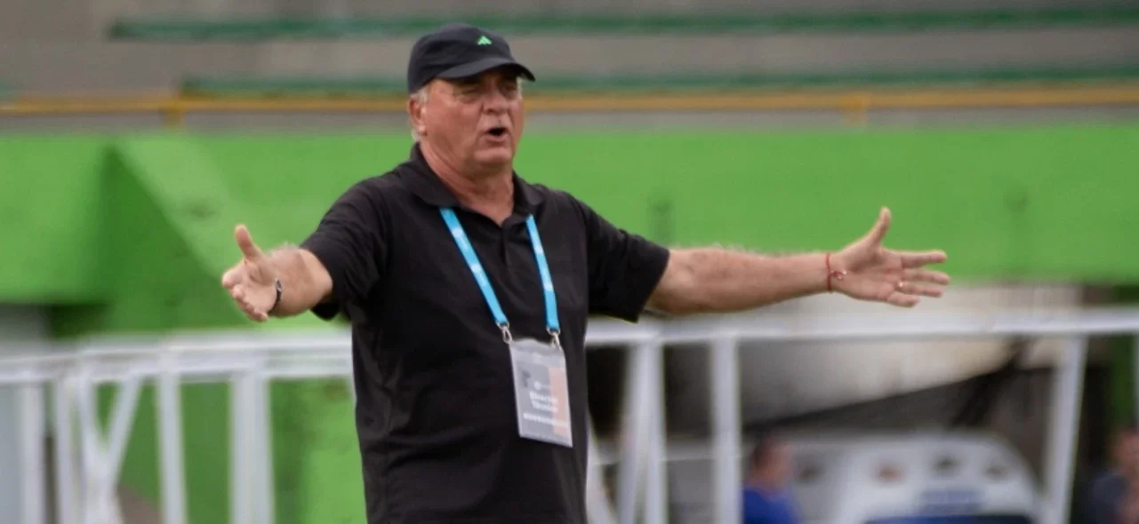 Oscar Quintabani - técnico Quindío -VizzorImage / Miguel Marin