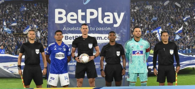 Viera y Silva, los protagonistas de la final de la Copa BetPlay. / Foto: Vizzorimage.