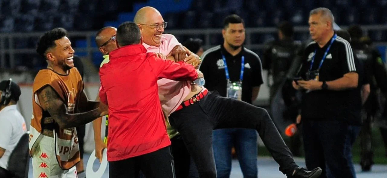 Alfredo Arias añora un adiós con título | Foto: VizzorImage / Jesus Rico