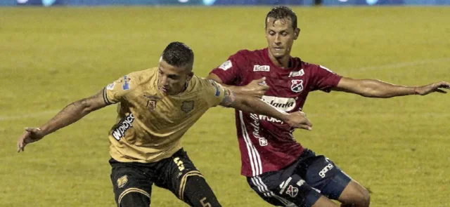 Águilas lidera el grupo B y Medellín lo escolta | Foto:VizzorImage / Juan Agusto Cardona