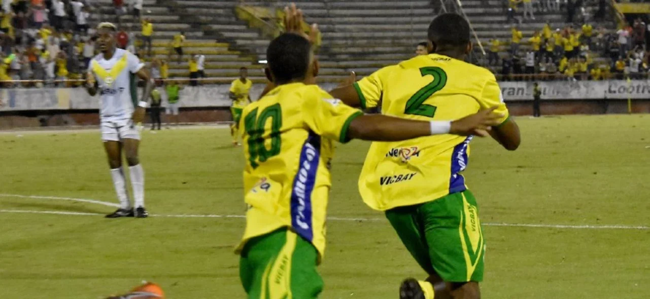 Huila tomó la ventaja en el repechaje frente a Quindío | Foto: VizzorImage / Tatiana Ranirez