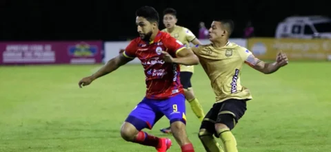 Pasto y una gran remontada ante Águilas | Foto: VizzorImage / Andres Avarez