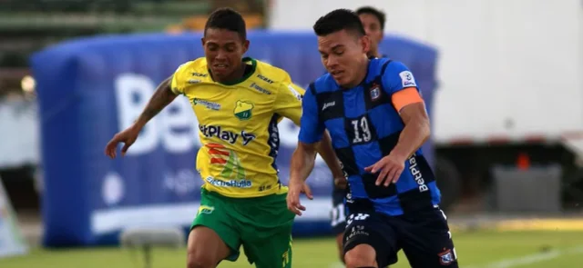 Boyacá Chicó y Huila, en busca del ascenso | Foto: VizzorImage / Sergio Reyes