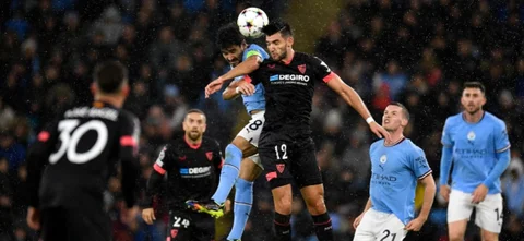 Manchester City venció 3-1 a Sevilla / AFP