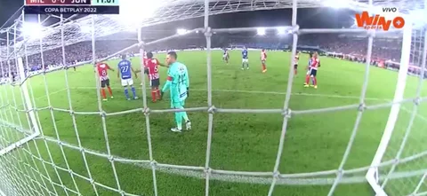 Viera responde a las jugadas de gol de Millonarios