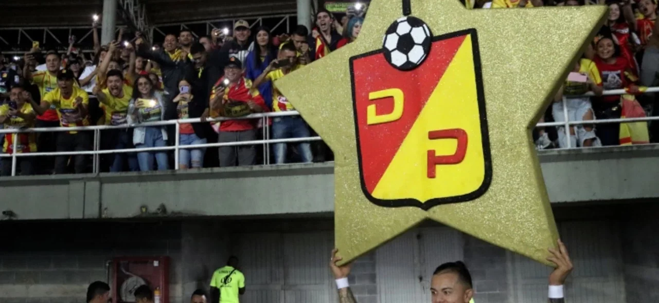 Leonardo Castro celebrando el título. Foto: VizzorImage / Pablo Bohorquez