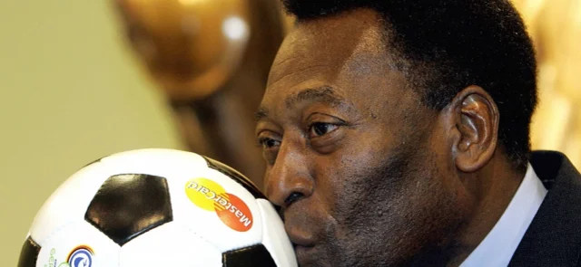 Conmebol hizo curiosa petición con Pelé. / Foto: AFP.
