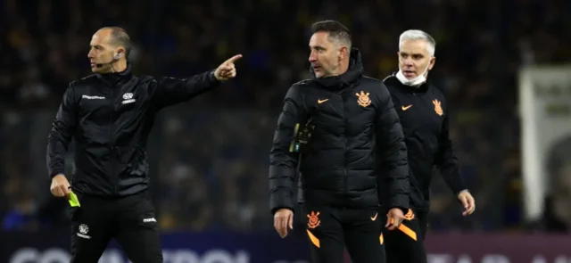 Vitor Pereira llega procedente de Corinthians. Foto: AFP