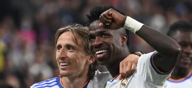 Vinicius Junior y Luka Modric se enfrentarán en cuartos de final del Mundial. Foto: AFP
