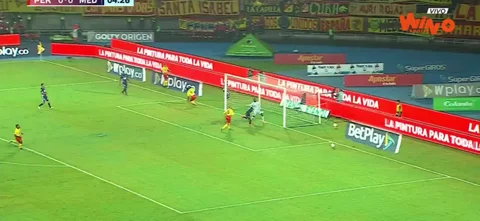 Pereira y Medellín empatan sin goles.