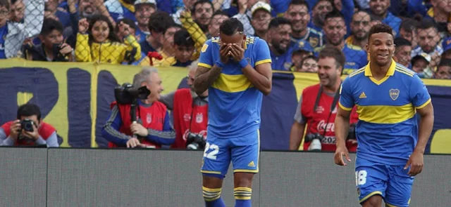 Sebastián Villa dio positivo para Covid / AFP