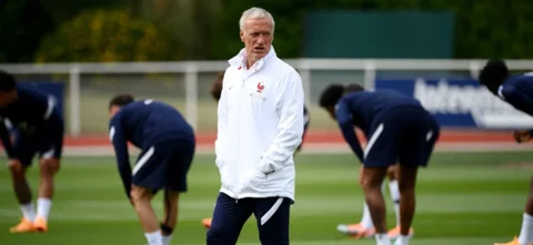 Deschamps renovó con Francia hasta 2026 / AFP