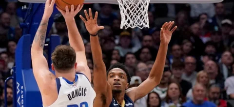 Doncic se reportó con un triple-doble / AFP