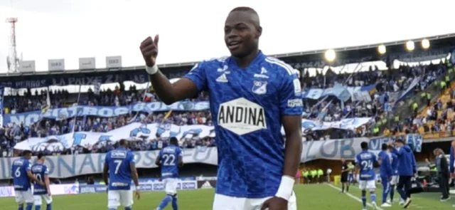 Se decidió el futuro de Carlos Andrés Gómez | Foto: VizzorImage / Luis Ramirez