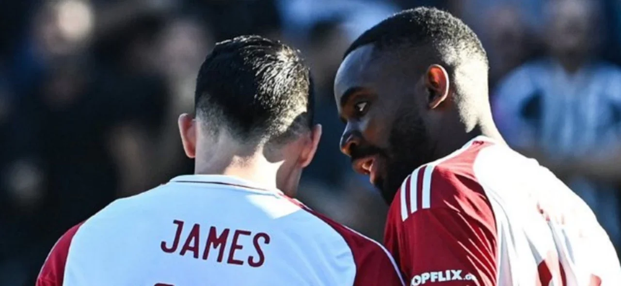 James fue titular en la goleada de Olympiacos / Foto Olympiacos