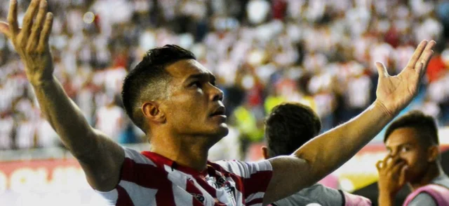 ¿Teo a Junior? | Foto: VizzorImage / Alfonso Cervantes