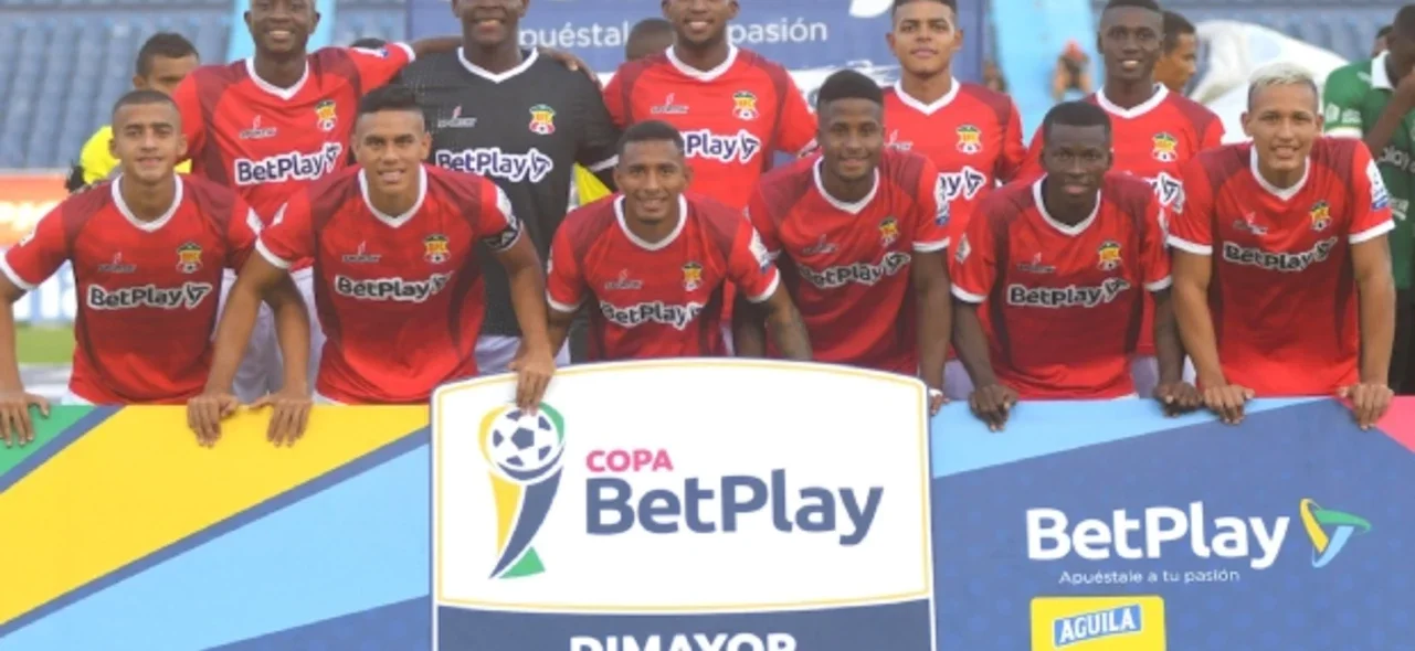 Gol inválido de Barranquilla FC ante Cali. / Foto: VizzorImage - Jairo Cassiani