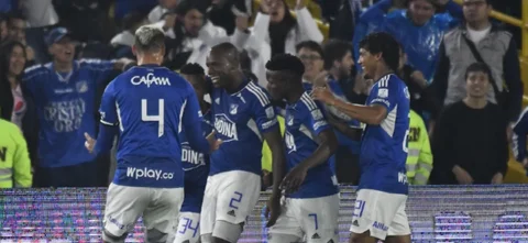Así fue el gesto que recibió Daniel Cataño en triunfo de Millonarios. / Foto: VizzorImage - Luis Ramirez