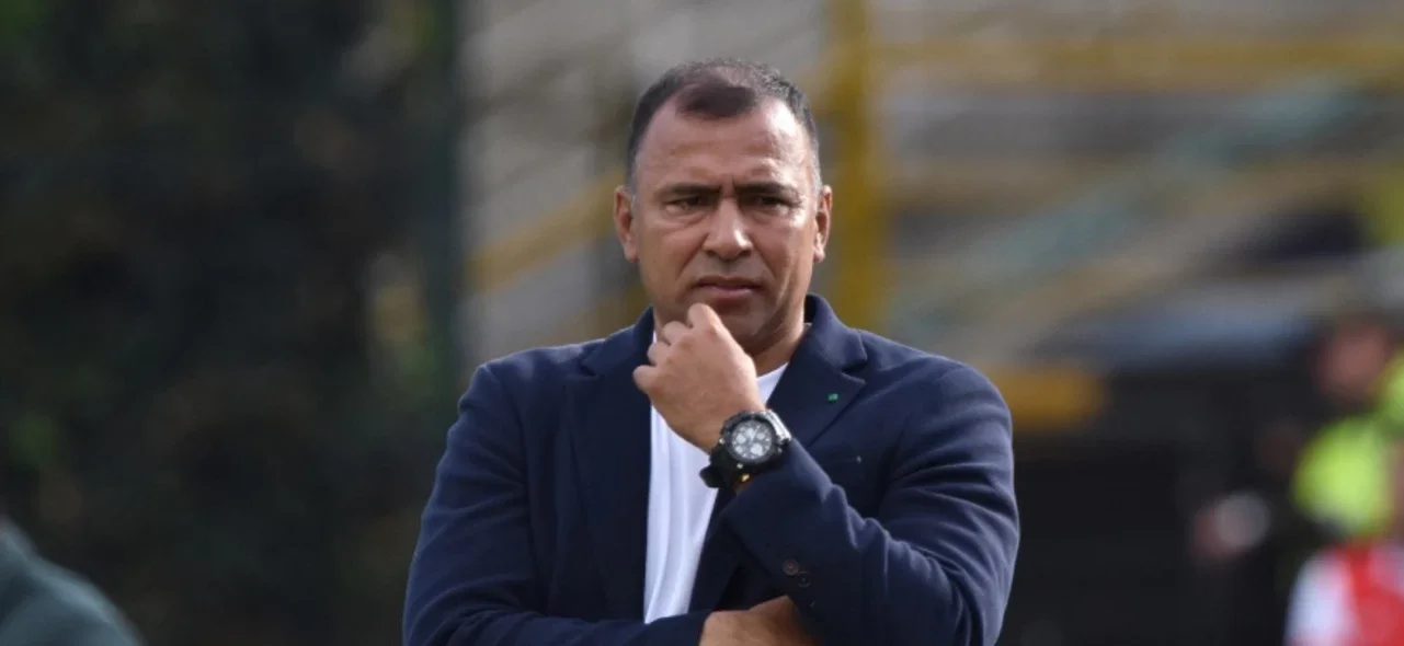 Harold Rivera - Técnico Santa Fe - VizzorImage / Felipe Caicedo