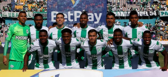 Directivos de Atlético Nacional recibieron panfletos de amenazas. / Foto: Vizzorimage.