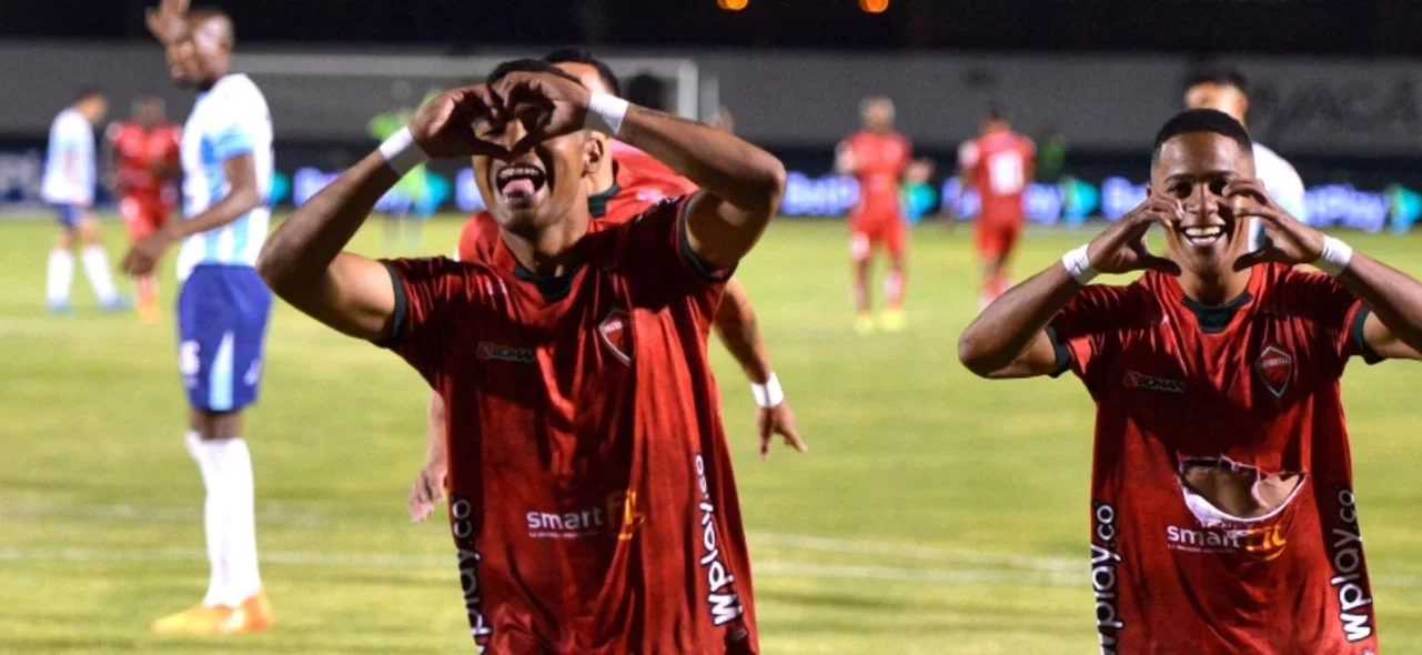 Patriotas. Foto: VizzorImage / Macgiver Barón