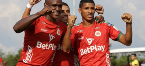 Triunfo de Cortuluá frente a Llaneros / VizzorImage