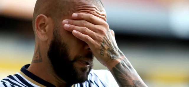 Alves vivió la etapa más gloriosa de su carrera en el Barça / AFP