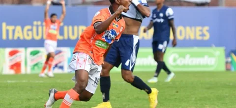 Envigado avanzó a fase II de la Copa BetPlay | Foto: VizzorImage / Luis Benavides