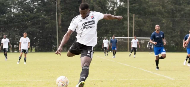 Jackson Martínez entrenando con Independiente Medellín / Foto Medellín