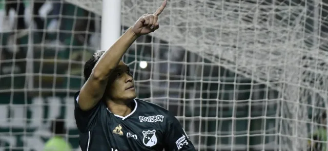 Teófilo Gutiérrez llega a Atlético Bucaramanga | Foto: VizzorImage / Gabriel Aponte