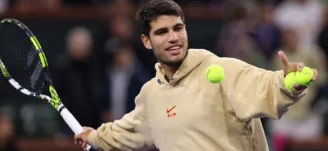 Carlos Alcaraz se enfrentará a Jannik Sinner en semis de Indian Wells. / Foto: AFP.