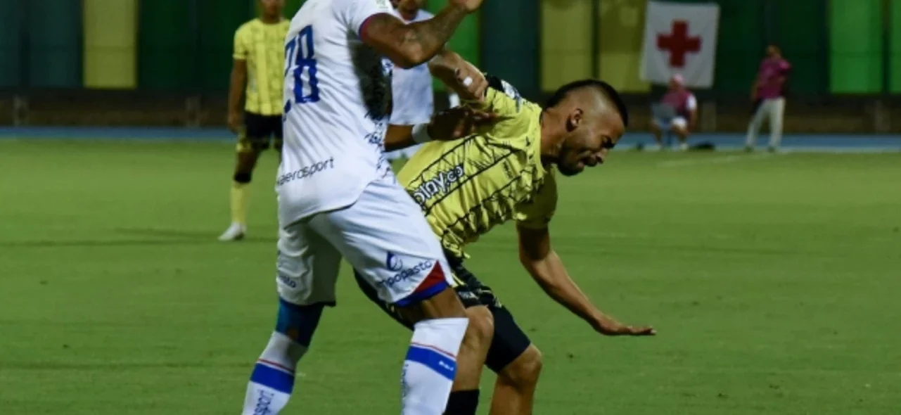 Así fue la acción de penal revisada por el VAR. / Foto: VizzorImage - Jose D. Martinez