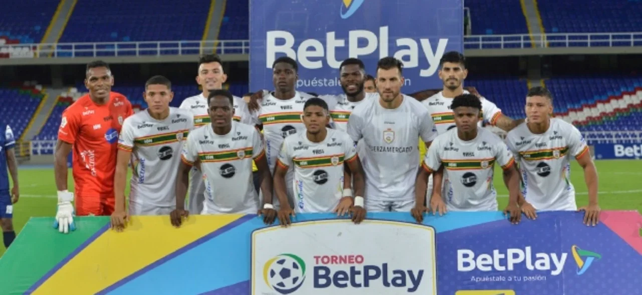 Así fue la atajada de Real Cartagena. / Fot: VizzorImage - Gabriel Aponte