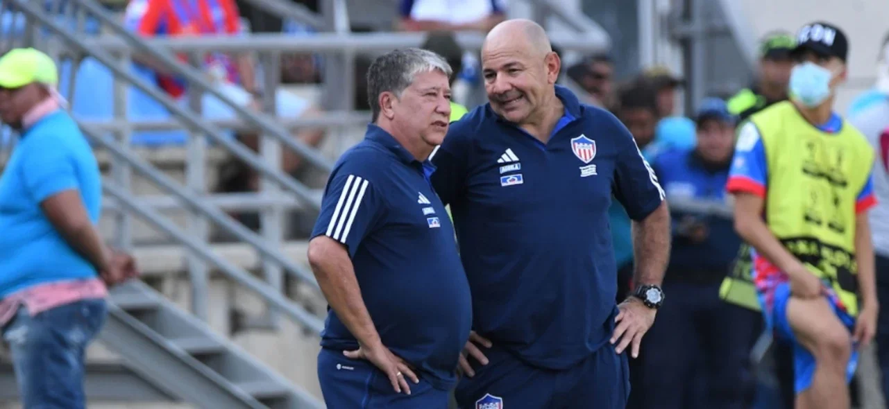 Hernán Darío Gómez, técnico de Junior. / Foto: VizzorImage - Miguel Vermeire Tamer