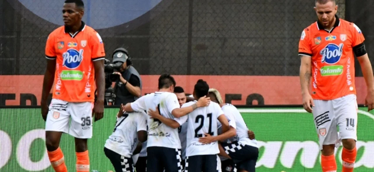 Victoria para Boyacá Chicó 0-1 sobre Envigado - VizzorImage / Luis Benavides