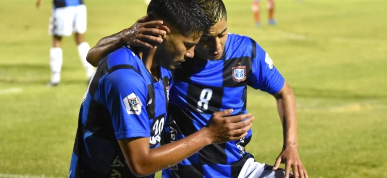 Chicó le ganó 2-0 a Medellín. Foto: VizzorImage / Edward Leguizamón