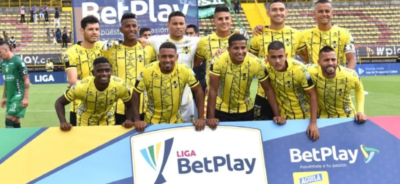 Chunga es protagonista con Alianza Petrolera. / Foto: VizzorImage - Felipe Caicedo