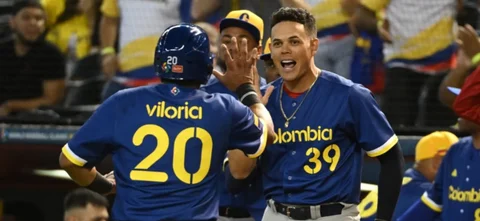 Gio Urshela sueña con una victoria ante Canadá en el Clásico Mundial. / Foto: AFP.