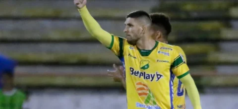 Gustavo Britos tras anotar el gol del empate - VizzorImage / Sergio Reyes